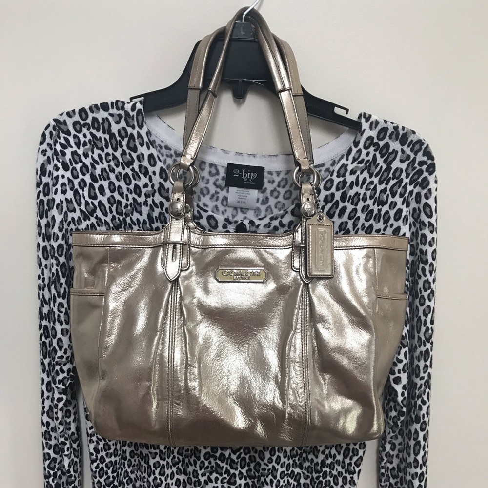 2️⃣ for 1️⃣ 💲💲Authentic Coach Handbags